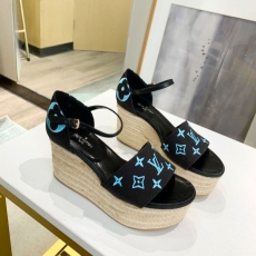 Louis Vuitton Sandals